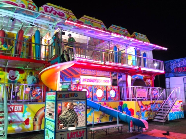 Carnival Rides at Side Show Alley - Chinchilla Show - Acacia Motel Chinchilla
