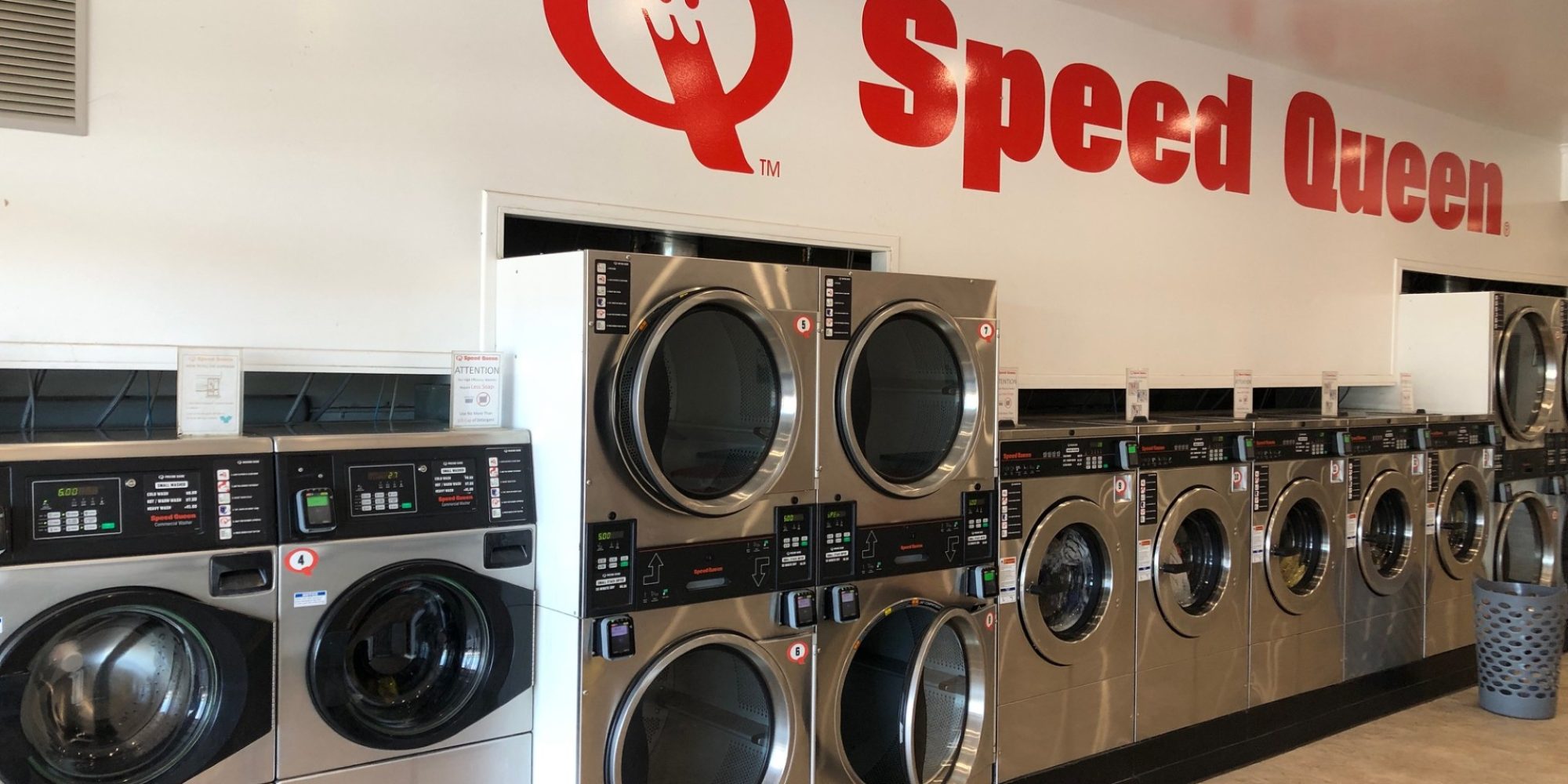 Speed Queen Laundromat - Acacia Motel Chinchilla More than a bed